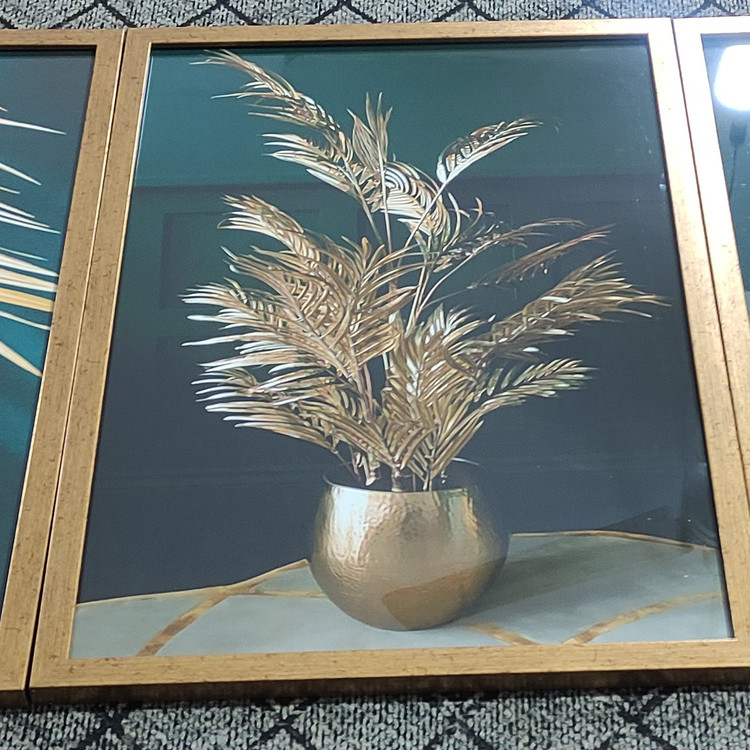 تابلو دکوراتیو طلایی وسبز گلدان و گلبرگ 3تکه